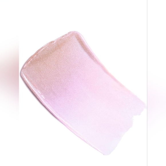 Chanel BAUME ESSENTIEL in Lilas - Picture 4 of 4